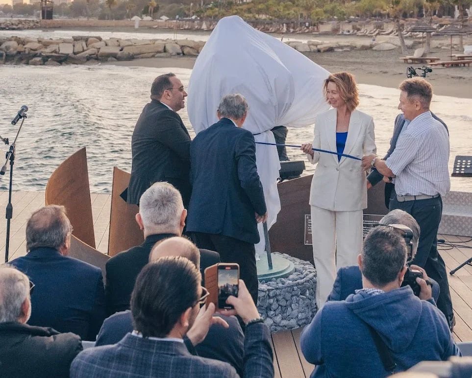 Unveiling of the monument on the Limassol seafront — Anna Gubareva